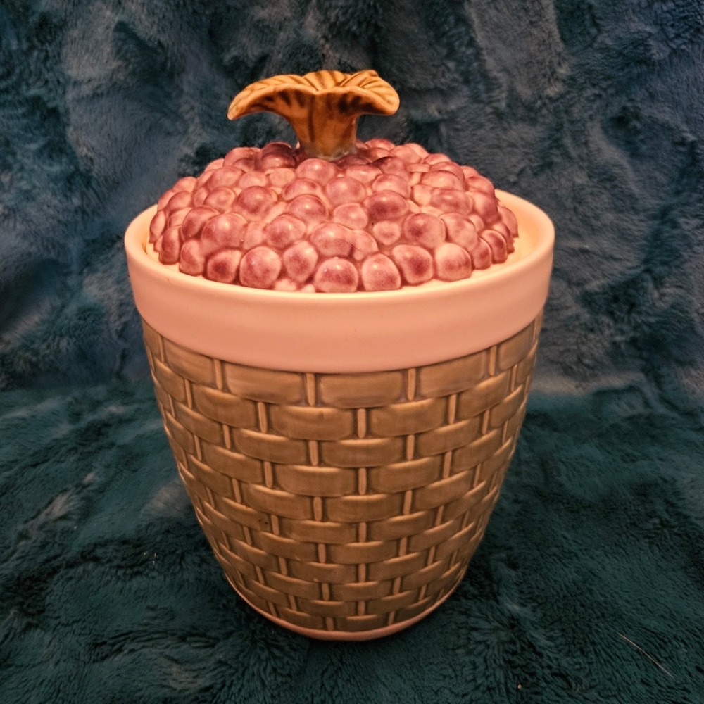 Vintage Pfaltzgraff Jamberry Small Canister w/ Berry‎ Lid Ceramic - Smallest